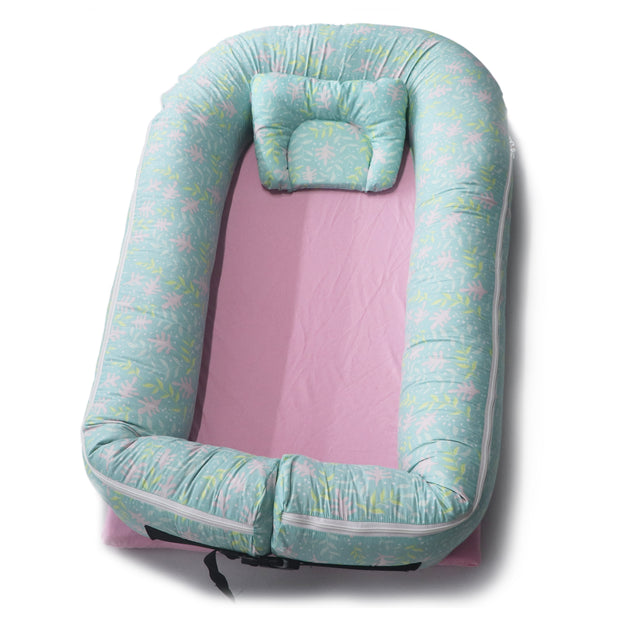 Baby Nest with Removable Covers - Tweety