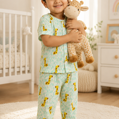 Green Giraffe |Half Sleeves| Checkered Muslin| Soft Unisex Muslin Set for New Born to 6 Years