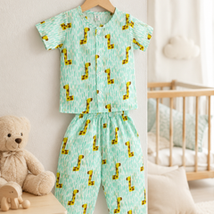 Green Giraffe |Half Sleeves| Checkered Muslin| Soft Unisex Muslin Set for New Born to 6 Years