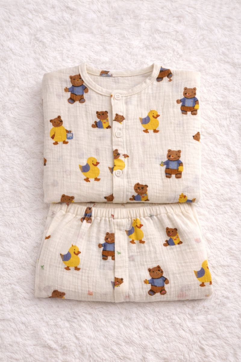 Bear Story| Premium Crinkled Double Layered Soft Unisex Muslin Set for New Born to 6 Years
