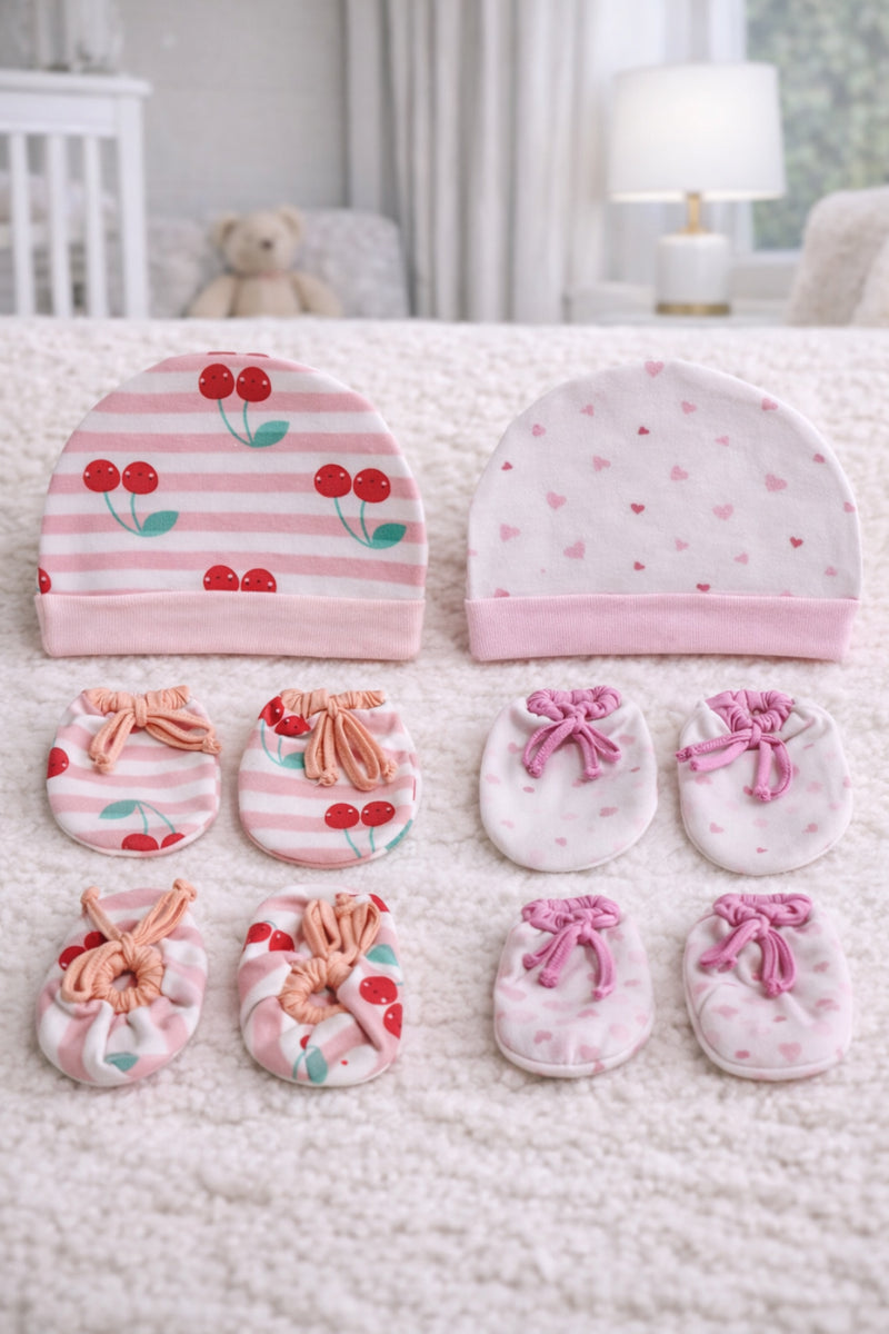 Kradyl Kroft Set of 2 Caps, Mittens and Booties in 100% Cotton Printed Fabric 0 to 12 Months - Cherry