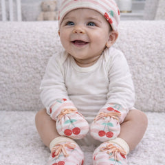 Kradyl Kroft Set of 2 Caps, Mittens and Booties in 100% Cotton Printed Fabric 0 to 12 Months - Cherry