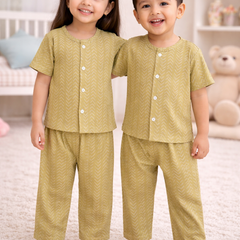 Earth Green |Half Sleeves| Checkered Muslin| Soft Unisex Muslin Set for New Born to 6 Years