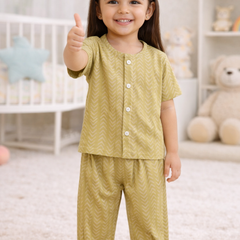 Earth Green |Half Sleeves| Checkered Muslin| Soft Unisex Muslin Set for New Born to 6 Years
