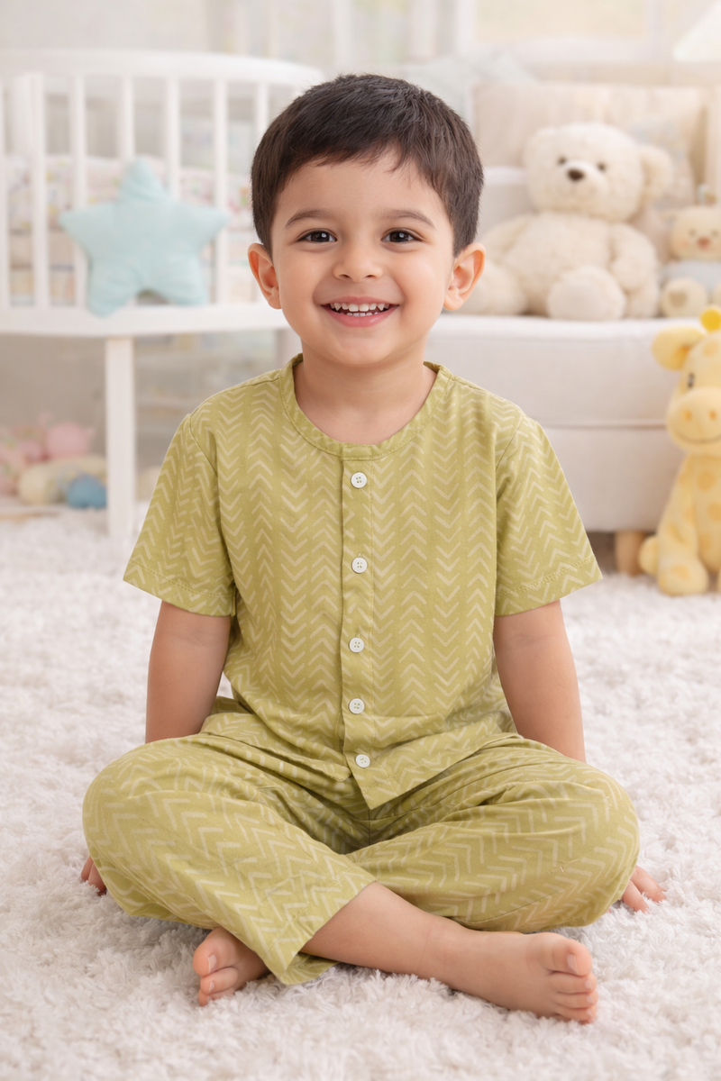 Earth Green |Half Sleeves| Checkered Muslin| Soft Unisex Muslin Set for New Born to 6 Years