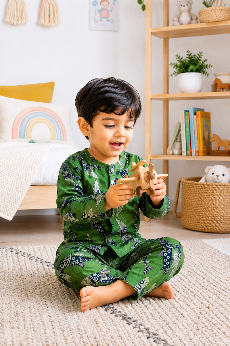 Fish on Greens - 100% Cotton Lightweight Cambric Soft Unisex Muslin Set for New Born to 6 Years