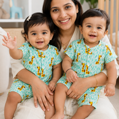 Green Giraffe | Short Sleeves | Unisex Romper Bodysuit | 100% Cotton Muslin for 0 to 2 Yrs