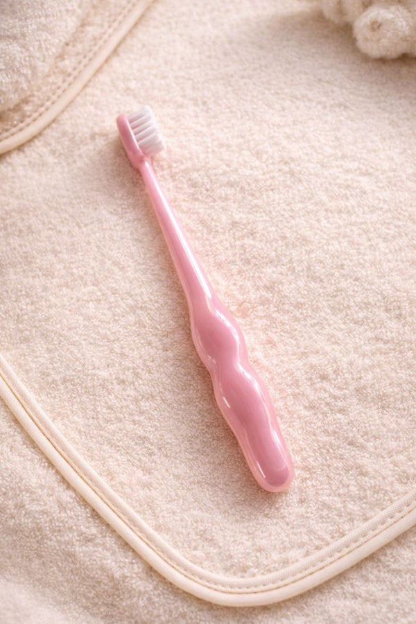Long Sleek Soft Tooth Brush for 2 to 6 Years - Pink