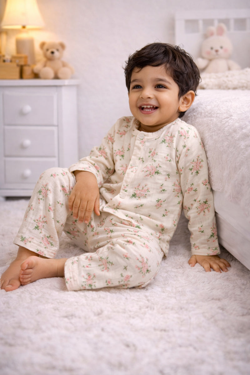 Cute Garden| Premium Crinkled Double Layered Soft Unisex Muslin Set for New Born to 6 Years