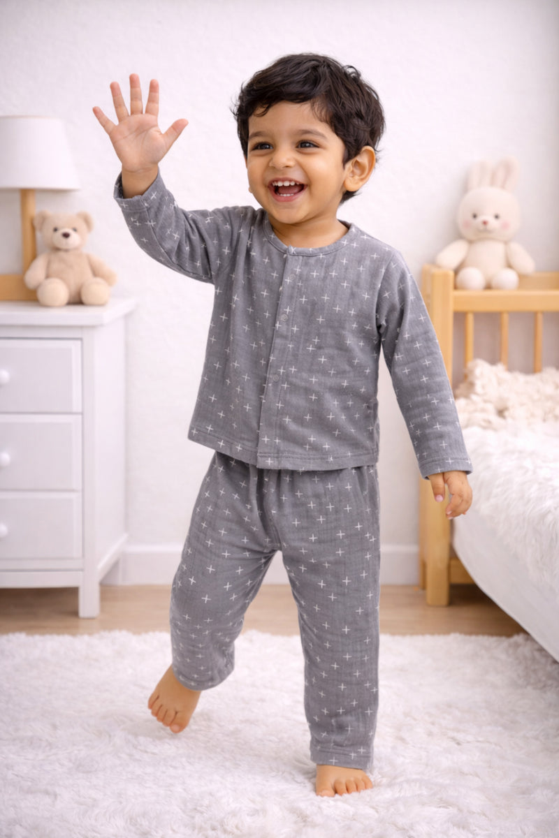 Grey Star| Premium Crinkled Double Layered Soft Unisex Muslin Set for New Born to 6 Years