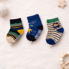 Kradyl Kroft Set of 3 Premium New Born Baby Socks with Foot Grip (1 to 3 Yrs) - Style 5