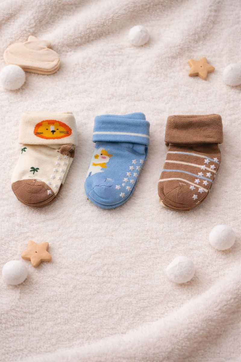 Kradyl Kroft Set of 3 Premium New Born Baby Socks with Foot Grip (0 to 1 Yrs) - Style 10