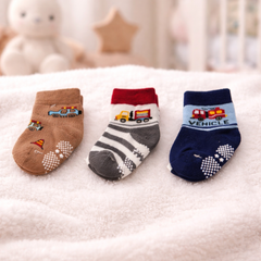 Kradyl Kroft Set of 3 Premium New Born Baby Socks with Foot Grip (1 to 3 Yrs) - Style 3